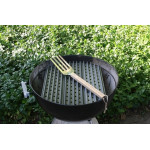 Grilovací rošt GRILLGRATE Kettle 57 cm s grilovací obracečkou 
